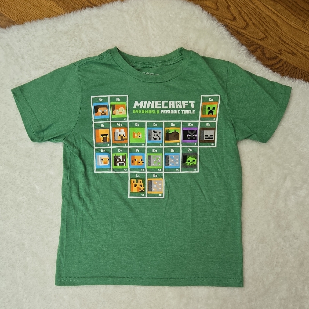 Mojang Studios Minecraft Shirt, Boys Size Medium, Great Condition